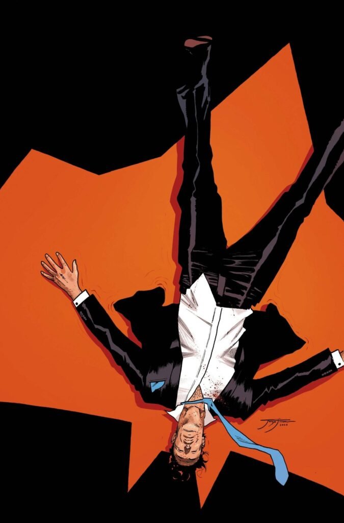 Capa de Batman #15, de Jorge Jiménez, com Bruce Wayne de smoking caindo de cabeça para baixo sobre um fundo laranja