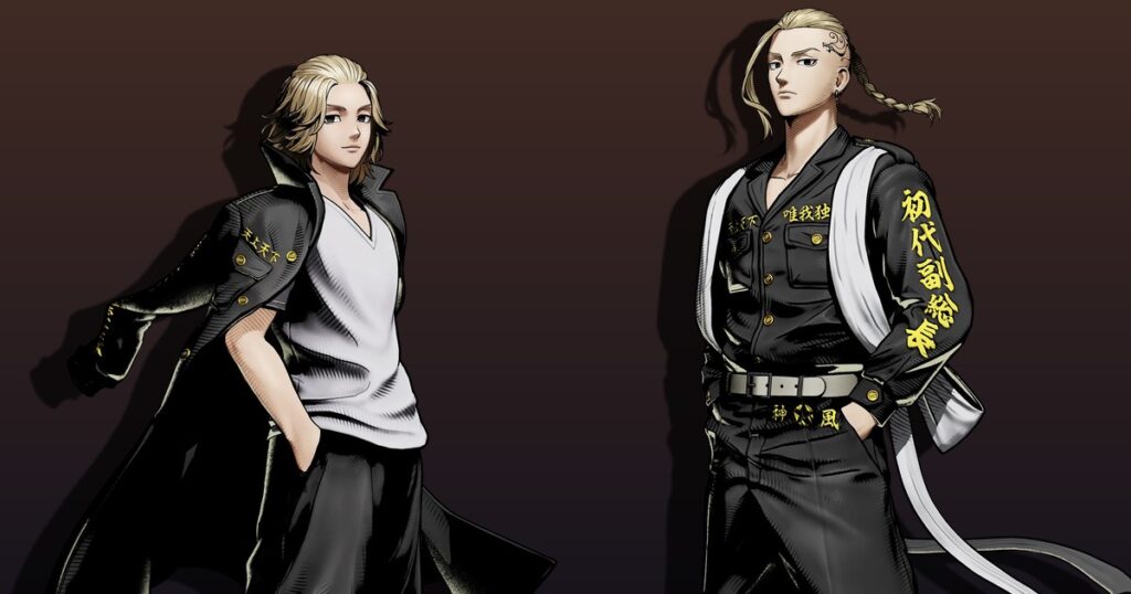 Mikey, de casaco preto da Toman sobre os ombros e camiseta branca, ao lado de Draken, de uniforme preto com bordados dourados e trança, nas artes oficiais de Fatal Fury City of the Wolves