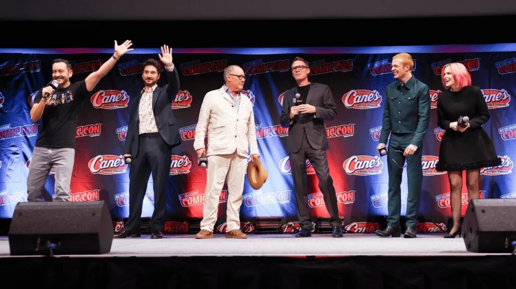 Elenco e equipe de VisionQuest no palco da Marvel na New York Comic Con 2026